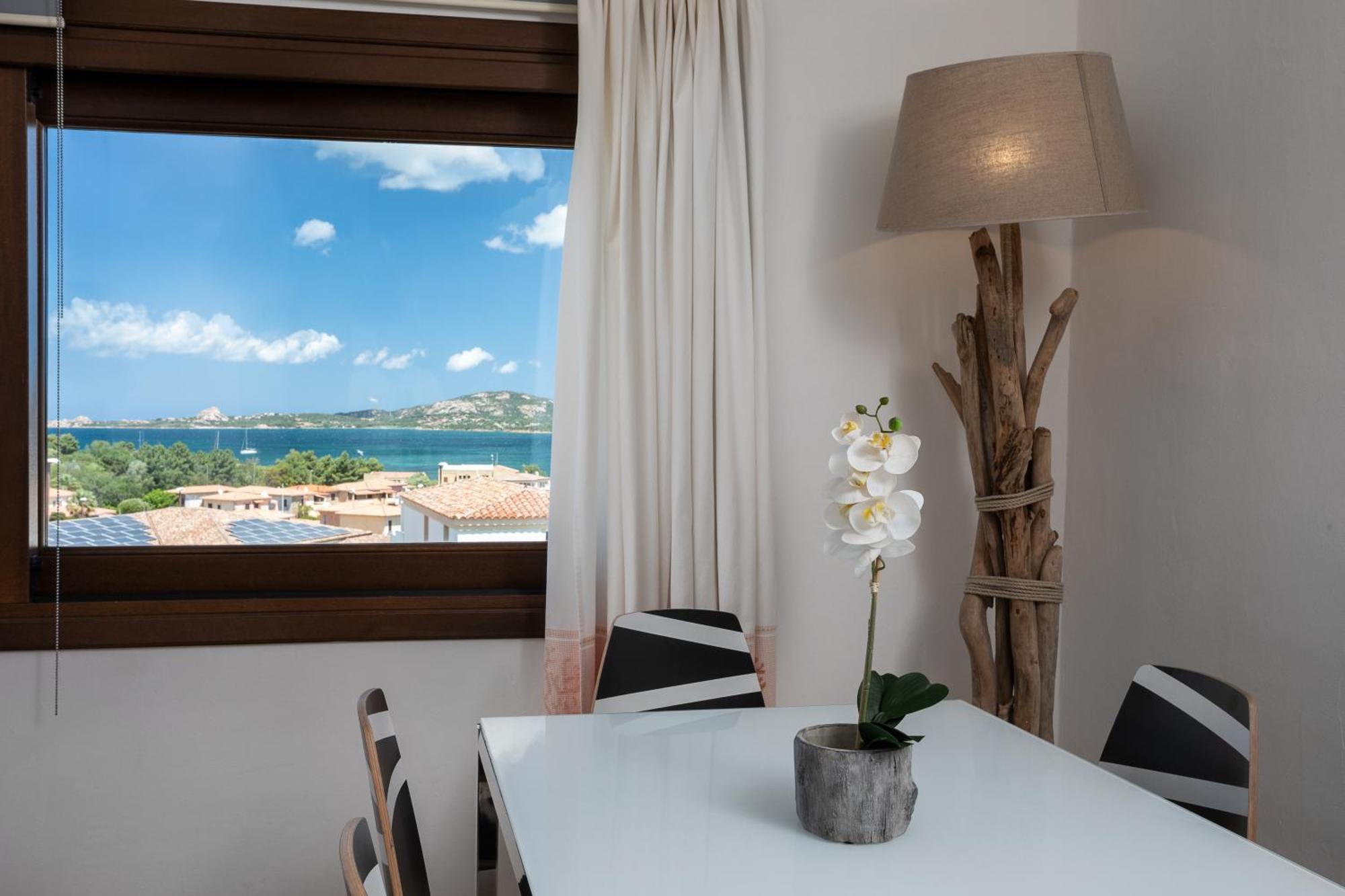 Le Maree Apartments Cannigione Eksteriør billede